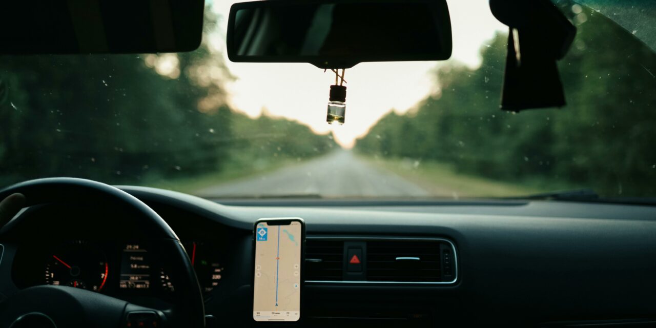 Najpraktyczniejsze gadżety samochodowe na co dzień