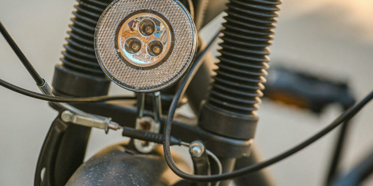 Inteligentne oświetlenie rowerowe. Poradnik dla wymagających rowerzystów