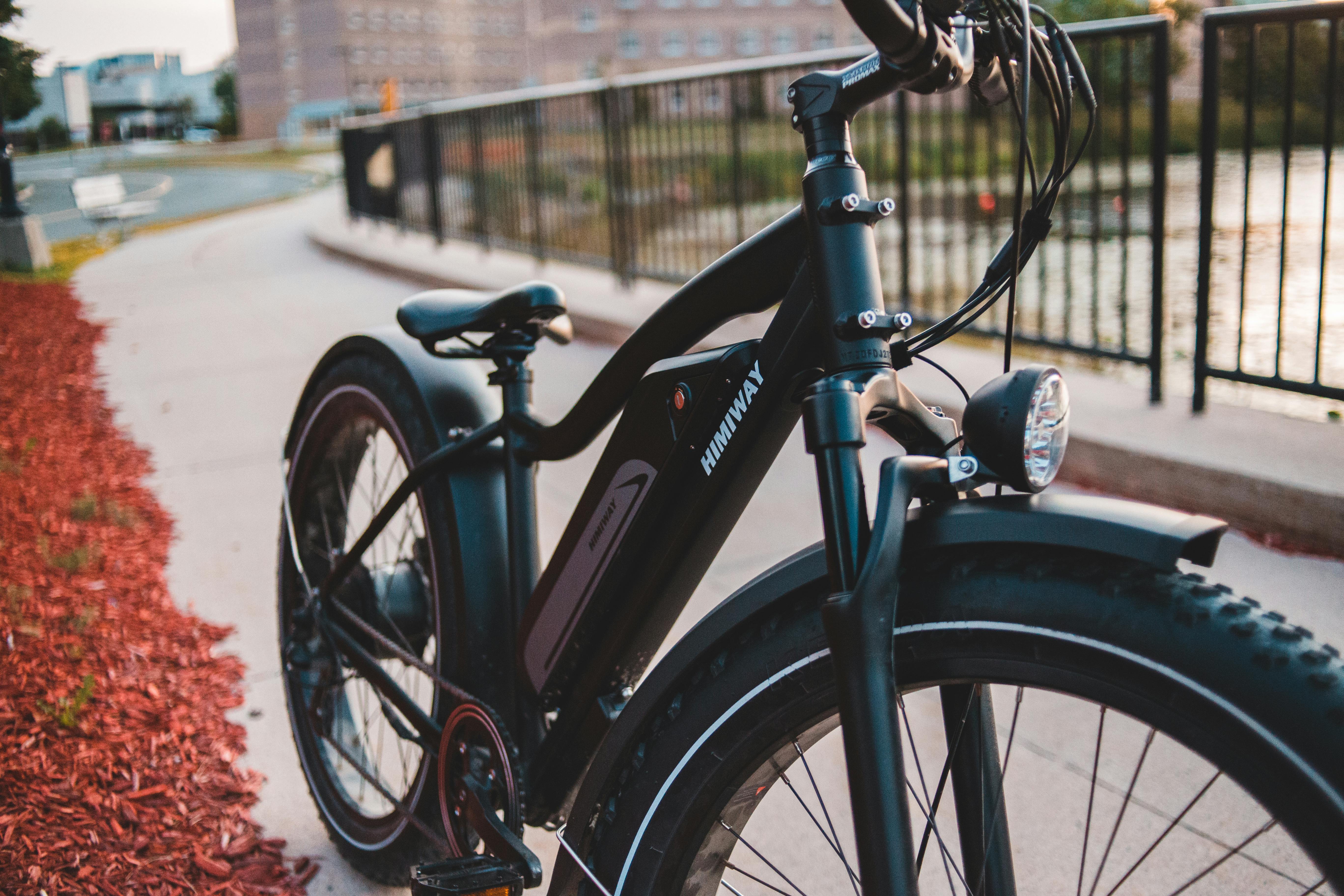 Jak dbać o rower elektryczny? Kompleksowy poradnik serwisowy dla wszystkich użytkownika