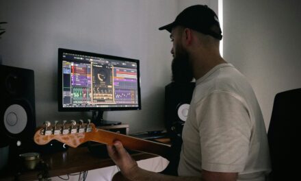 Jak podłączyć gitarę do komputera? Najlepsze sposoby