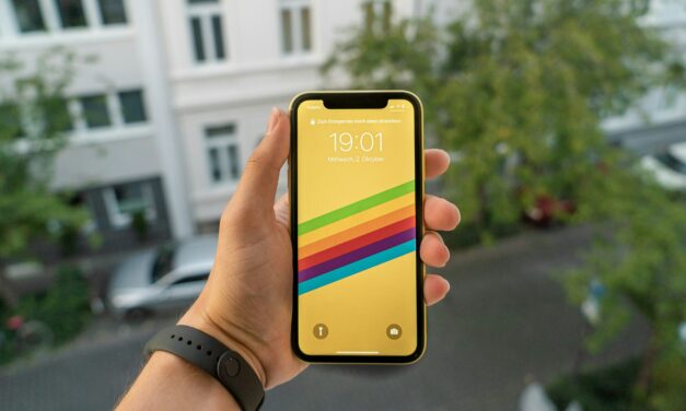 OLED vs AMOLED – czym się różnią? Jaki ekran wybrać?