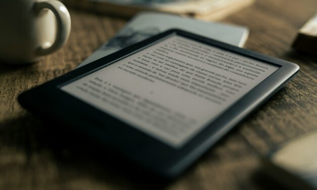 EPUB, MOBI, PDF? Jaki format ebooka wybrać?