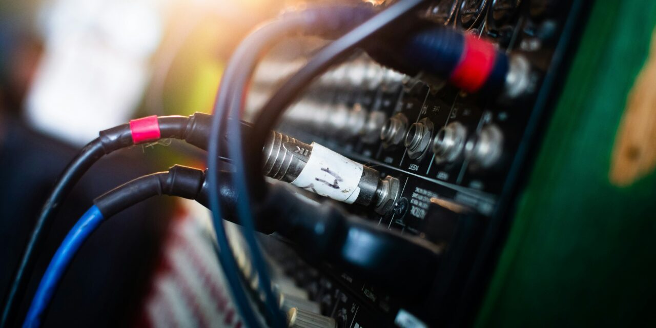 Czy kabel audio wpływa na jakość dźwięku? Fakty i (liczne) mity
