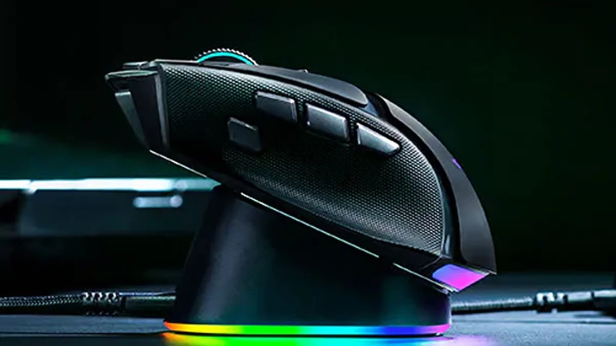 Razer znowu robi myszkę z wbudowanymi cheatami