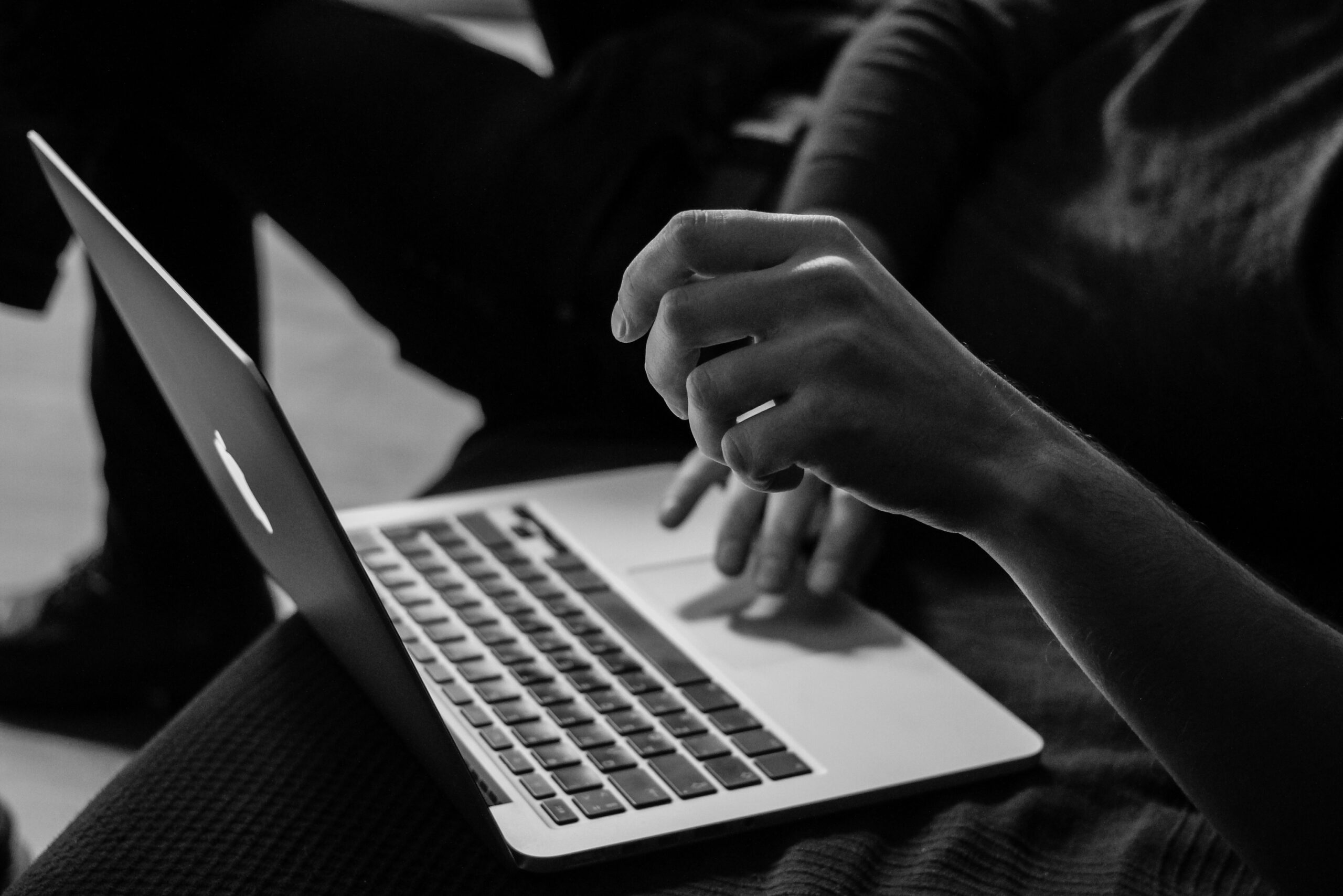 Blokowanie nielegalnych treści w internecie – Sejm przyjął przepisy